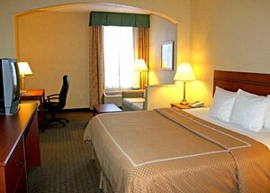 Quality Suites (Texas, Bell County, City of Temple, North General Bruce Drive), hotel