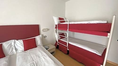 Фото Casteluce Hotel Funivie Pinzolo