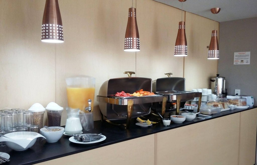 Фото Urbainn Hotel