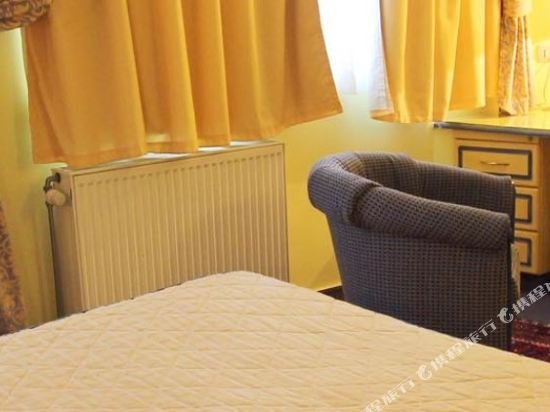 Фото Les Reflets Jaunes