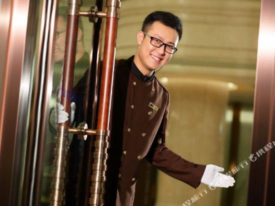 Фото Howard Johnson Zunyue Hotel Chengdu