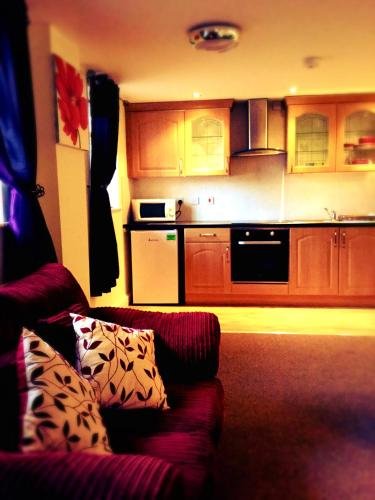 Фото The Lawns Hotel