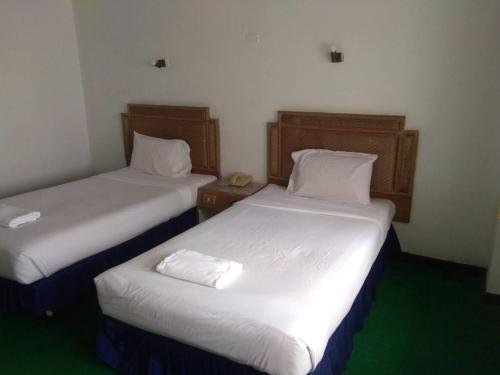 Фото Petchkasem Grand Hotel