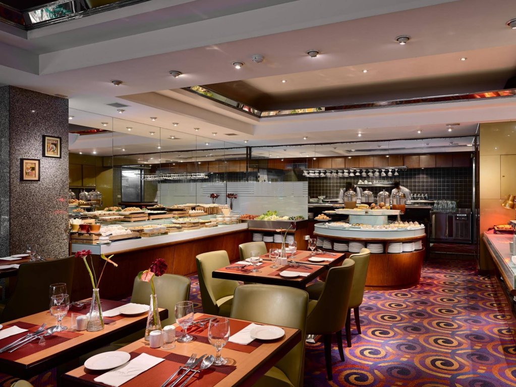 Фото Hampton Inn Longmont