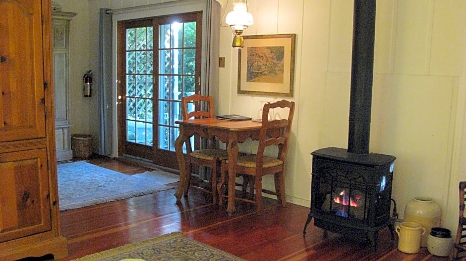 Фото Belle de Jour Inn