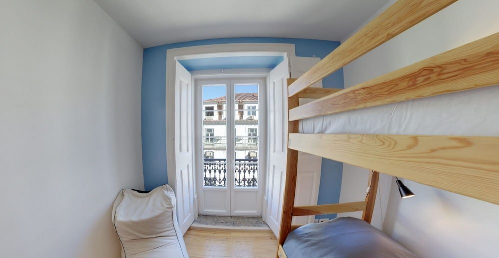 Фото Lisbon Lounge Hostel