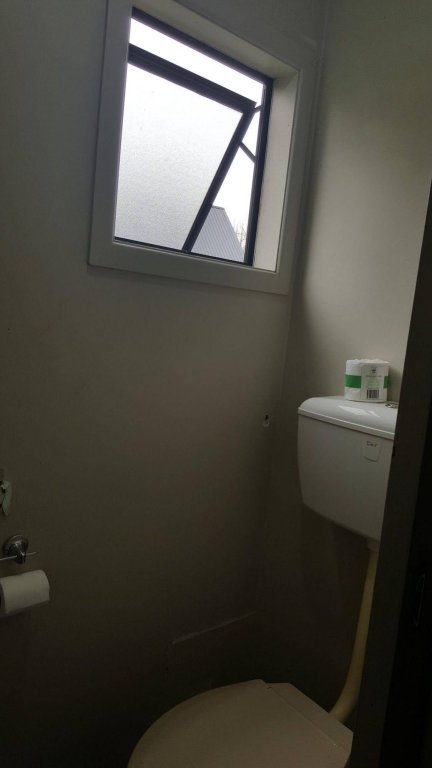 Фото Kiwi Airport Backpackers