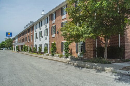 Гостиница Comfort Inn Sarnia в Сарнии