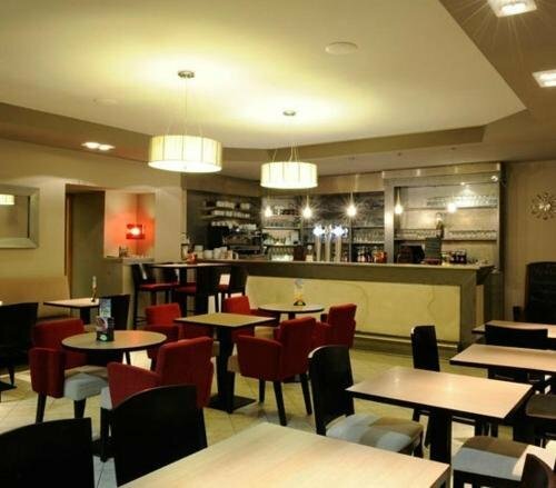 Гостиница Hôtel Saint-Pierre в Понтарлье