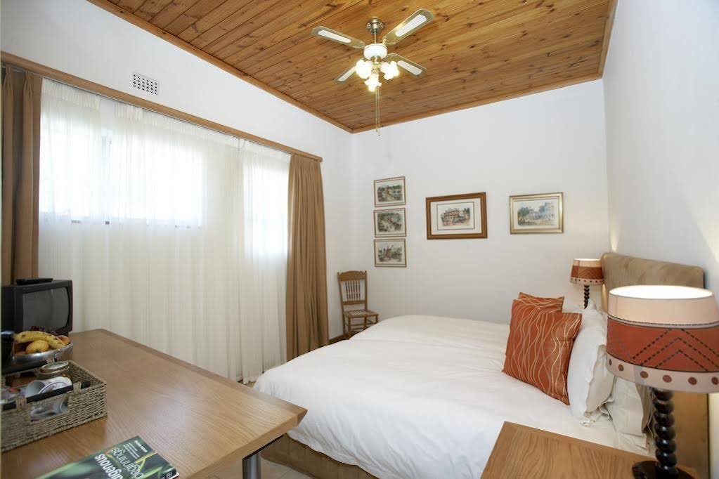 Фото The Sanctuary Guest House Estate