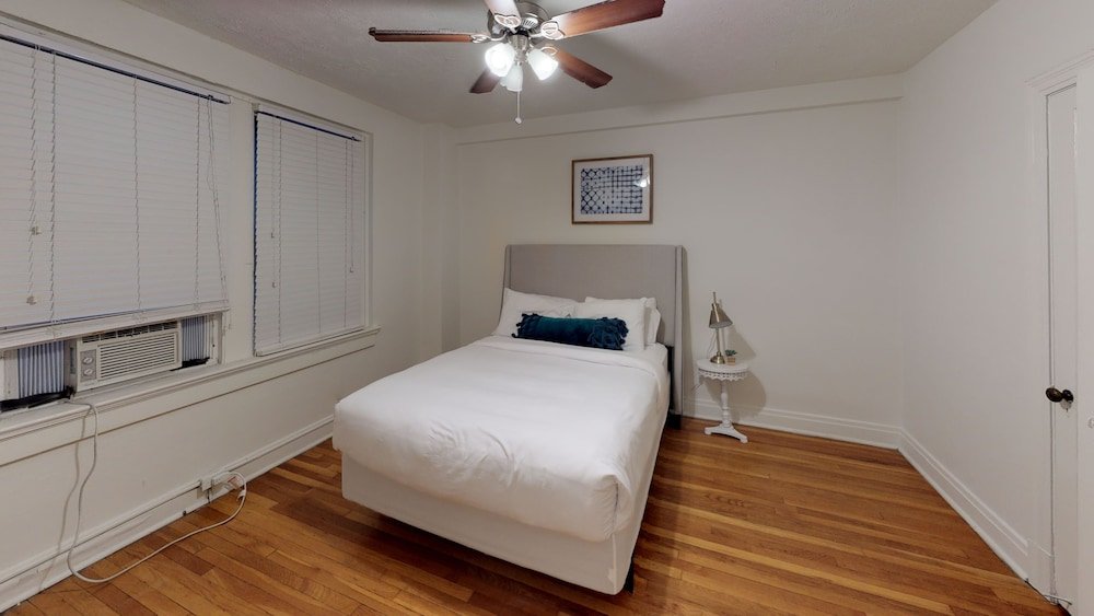 Фото The Lee ApartaHotel