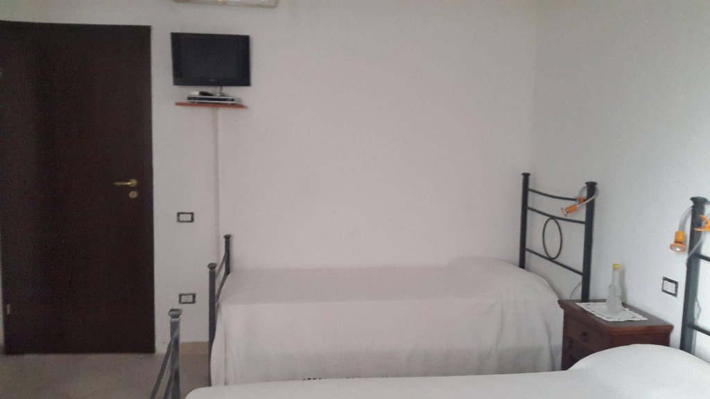 Фото Affittacamere Peonia