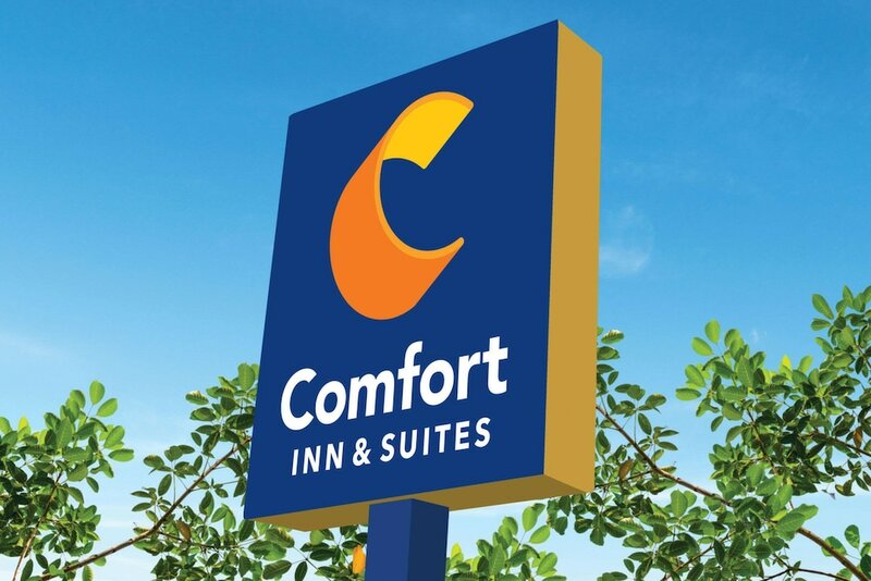 Гостиница Comfort Inn & Suites в Гейлорде