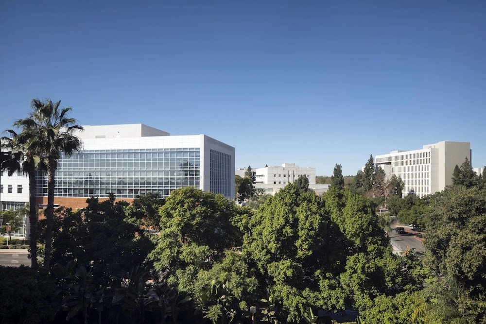 Фото Fullerton Marriott at California State University