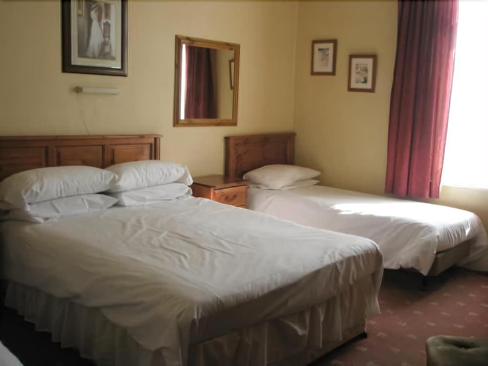 Фото Langham Court