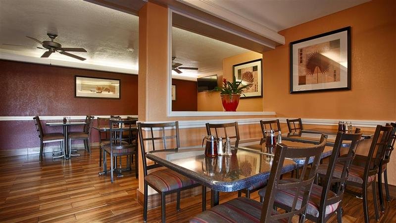 Фото Best Western Plus Ontario Airport & Convention Center