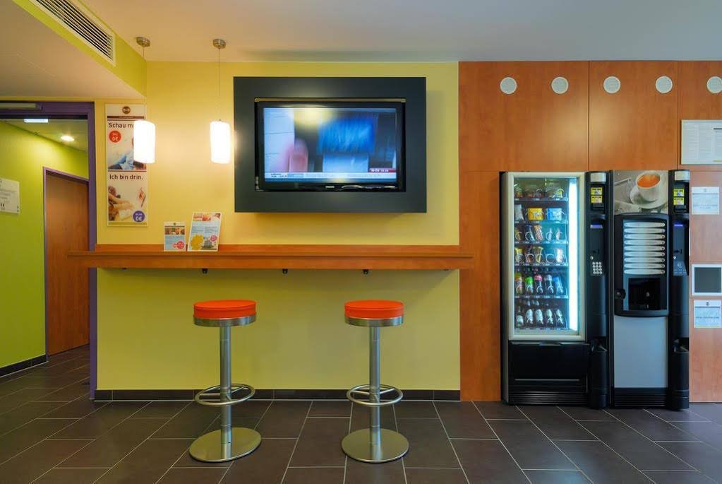 Фото B&b Hotel Stuttgart-Vaihingen