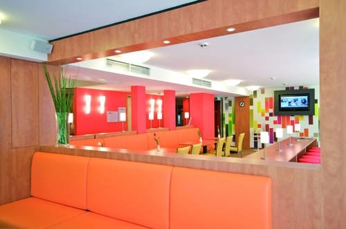 Фото B&b Hotel Stuttgart-City