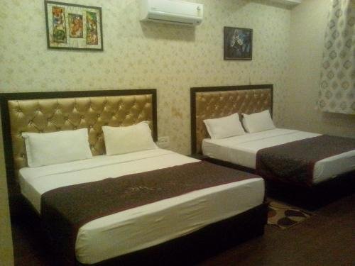 Фото Hotel Krishnam