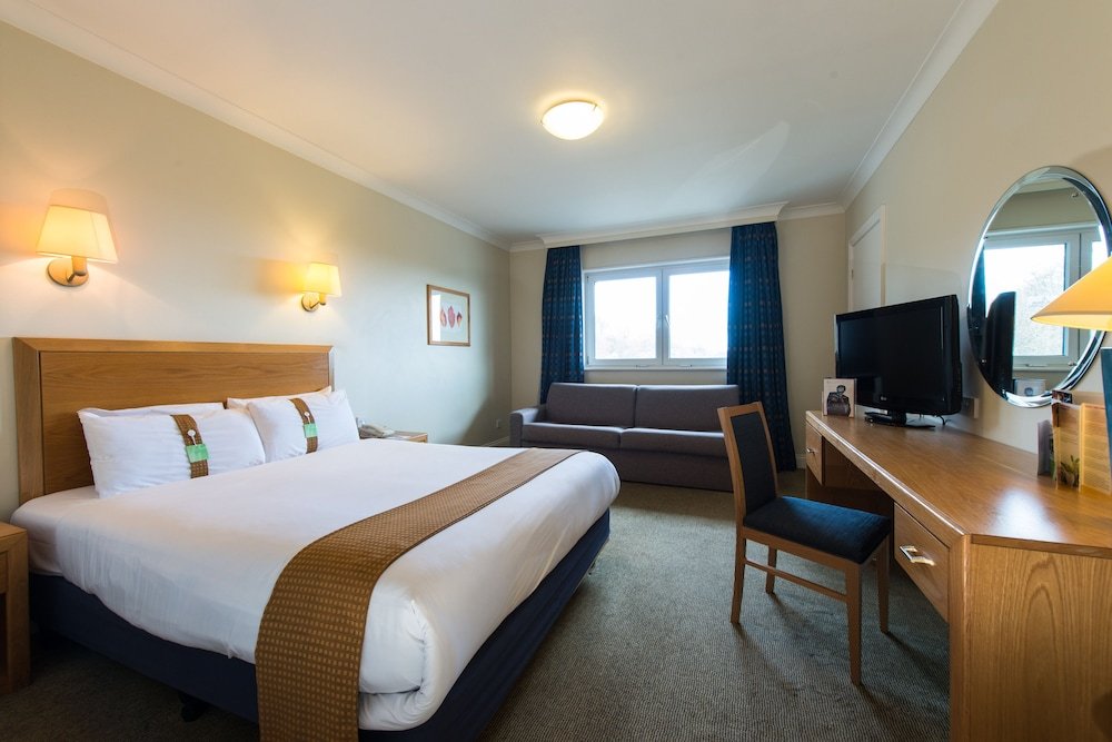 Фото Holiday Inn Edinburgh