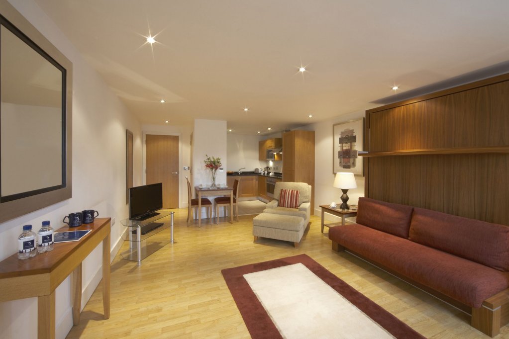 Фото Marlin Apartments Limehouse