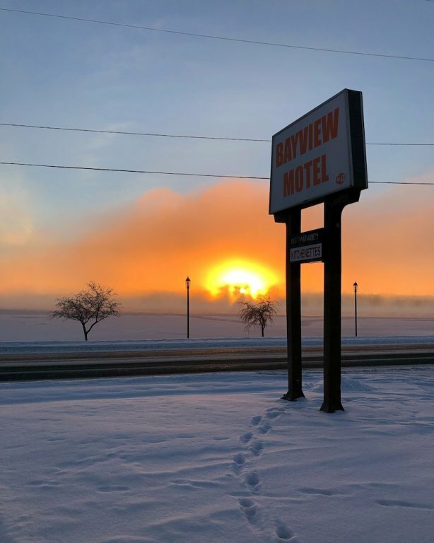 Гостиница The Bayview Motel в Форт-Франсесе