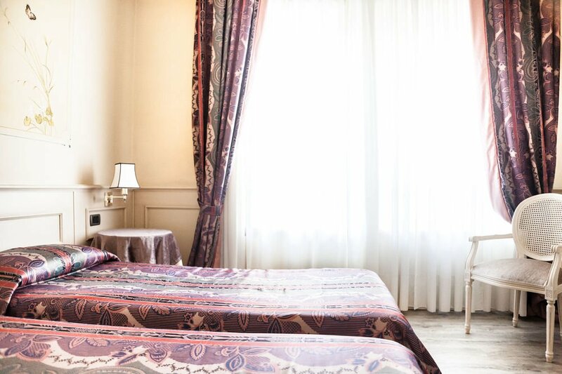 Гостиница Hotel San Luca в Вероне