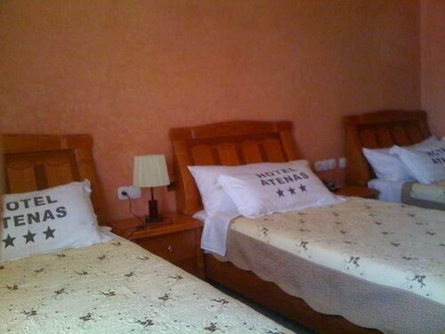 Гостиница Atenas Hotel в Тетуане