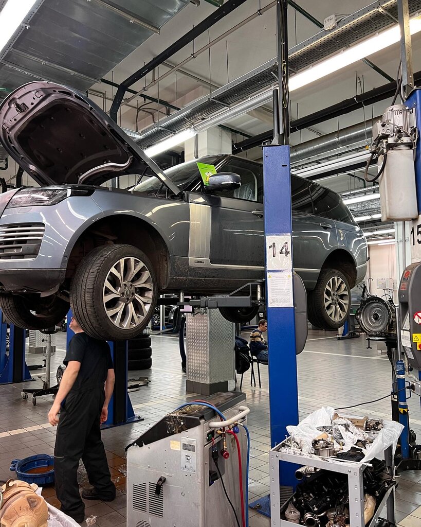 Car service, auto repair BorisHof Land Rover, Moscow, photo