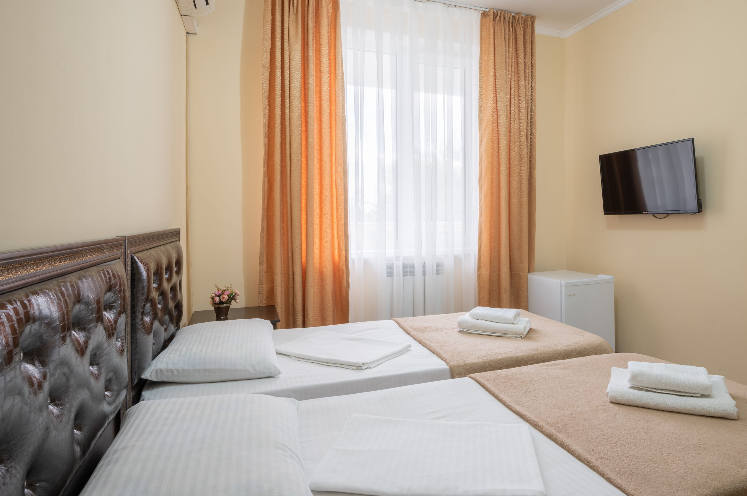 Фото Сансет Хилл Аллама групп