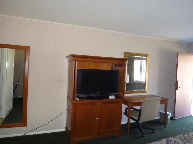 Фото Budget Motor Inn Mahopac