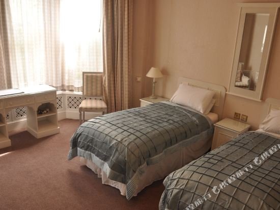 Фото St Margarets Hotel