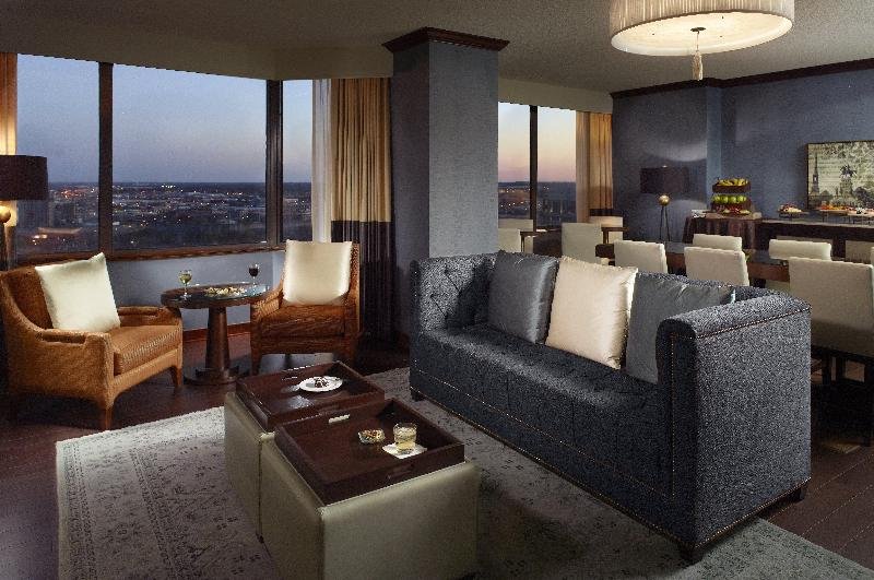 Фото Omni Richmond Hotel