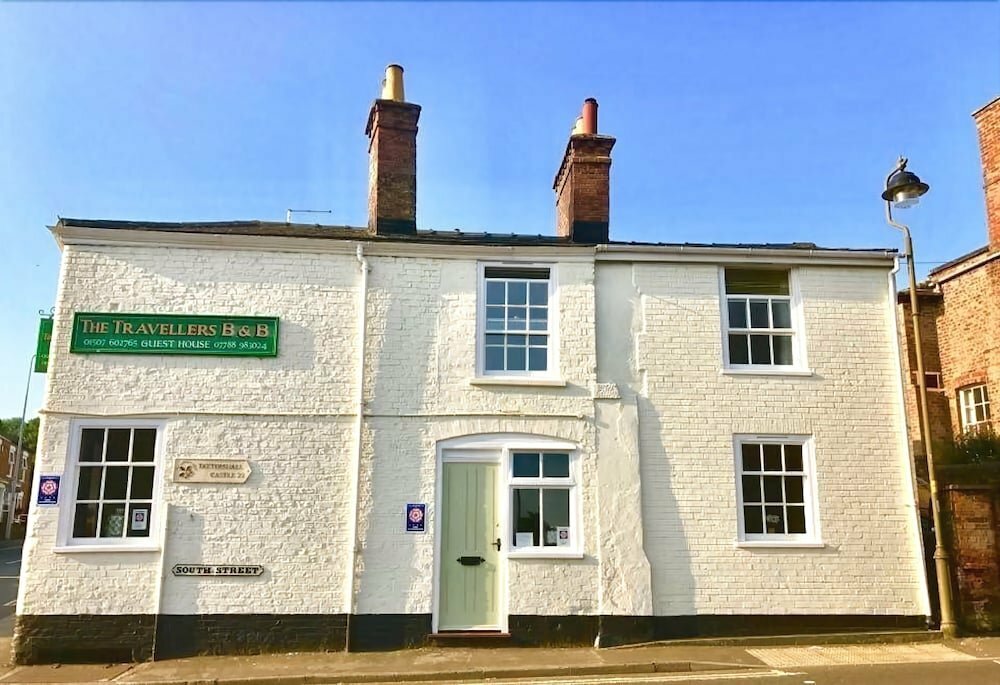 Hotel The Traveller's B&b, Louth, photo