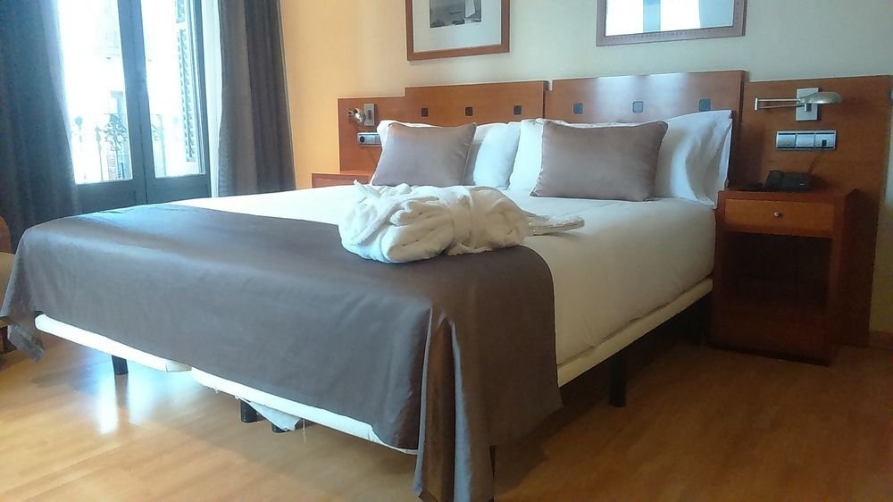 Фото Petit Palace Preciados