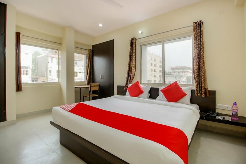 Гостиница Oyo 43050 Hotel Royal Residency