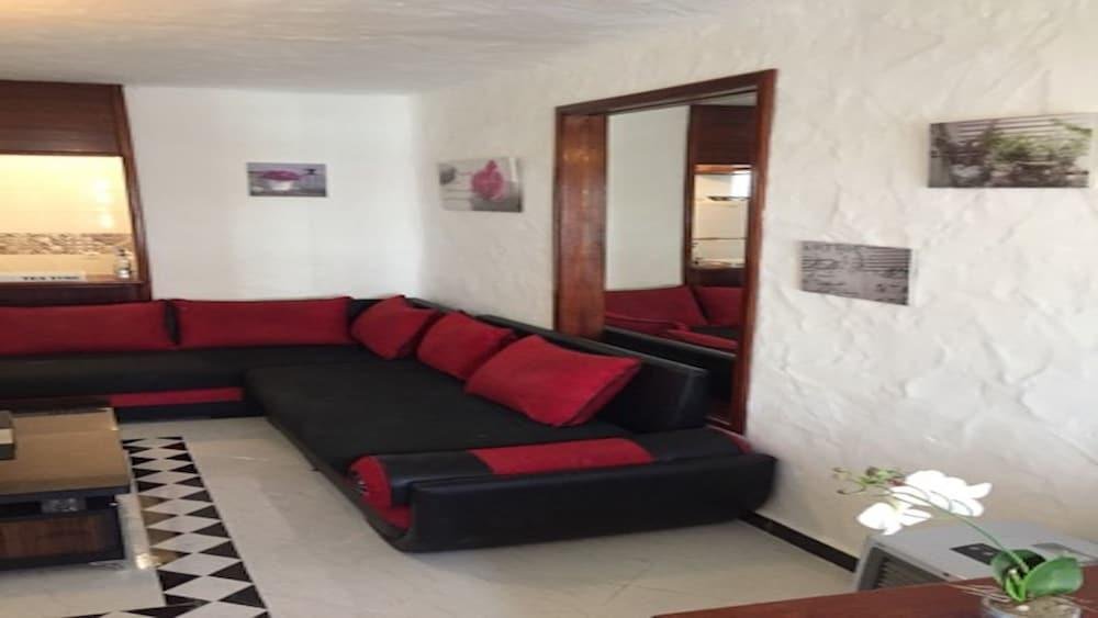 Фото Residence Narjisse Martil Corniche