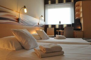 Quality Silesian Hotel (Silesian Voivodeship, Katowice, ulica Szybowcowa, 1), hotel