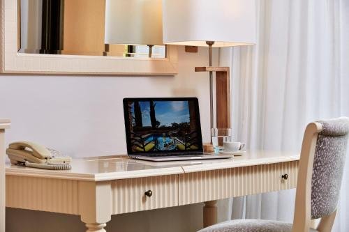 Фото Atlantica Aphrodite Hills Hotel