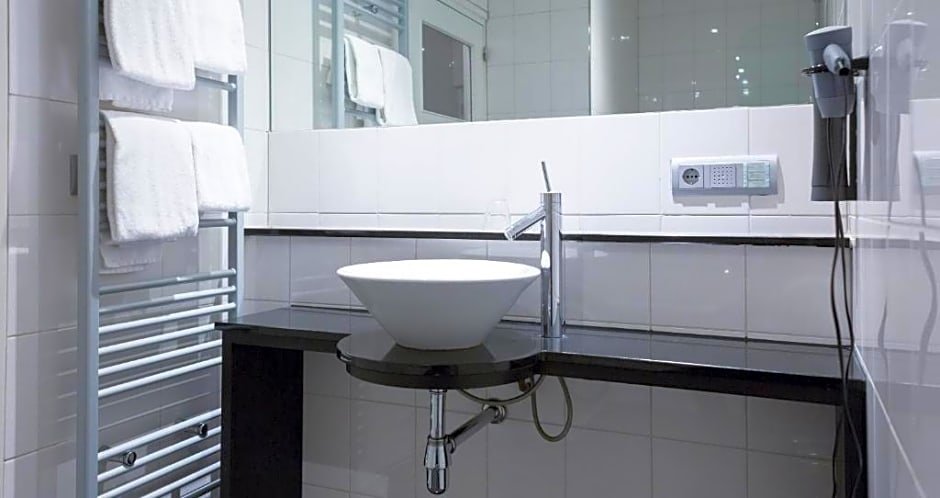 Фото Townhouse Design Hotel & SPA