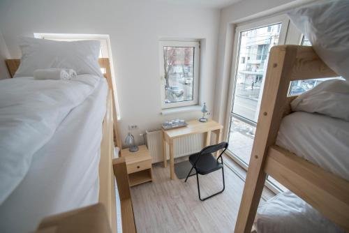 Фото Bloom Inn Hotel & Hostel