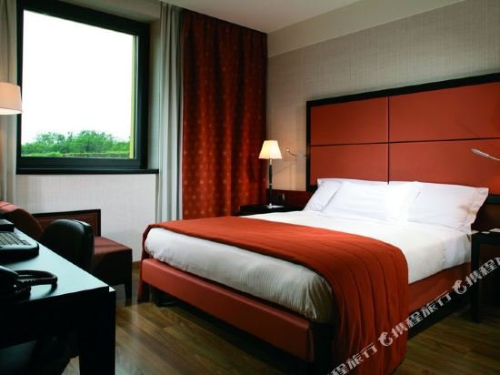 Фото Crowne Plaza Milan Malpensa Airport by IHG