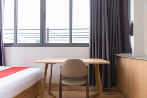 Фото RedDoorz Premium near E-Town