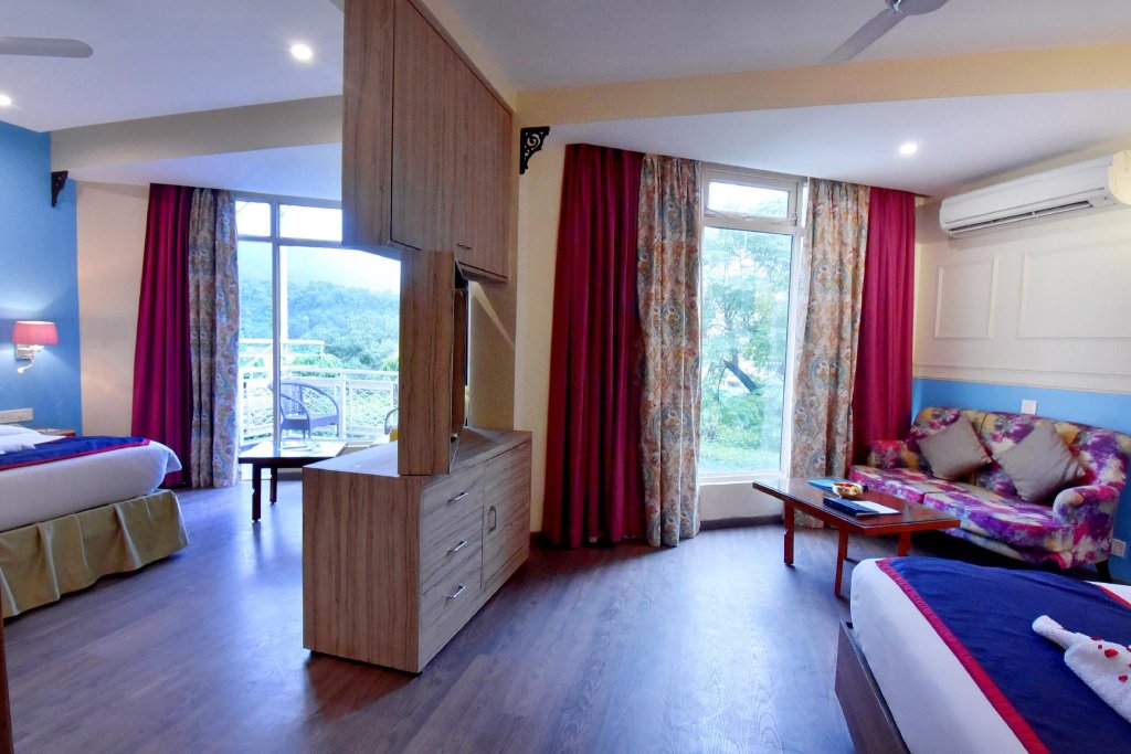 Фото Ganga Kinare- A Riverside Boutique Resort, Rishikesh