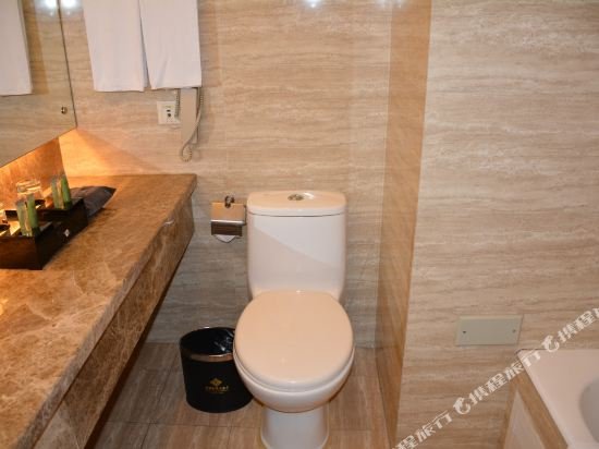 Фото Nanjing Panda Jinling Hotel