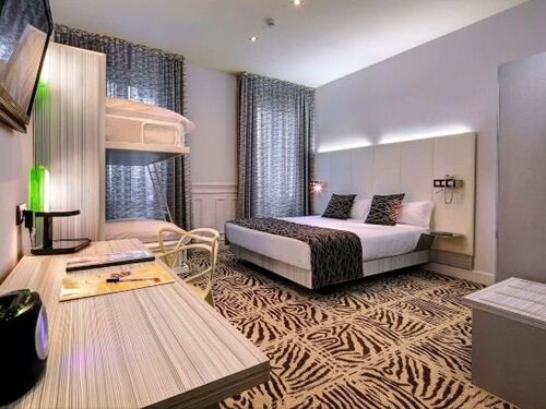 Внешний вид отеля Petit Palace Lealtad Plaza в Мадриде, фото 3