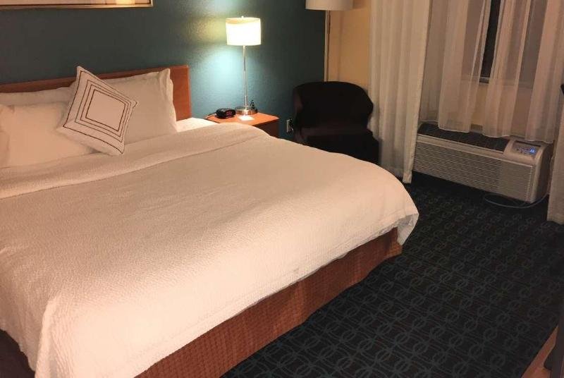 Фото Wingate by Wyndham Minot