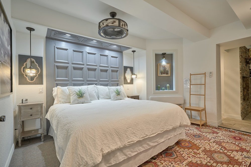 Фото Houston Towers Inn Downtown Museum District Med. Ctr Nrg - Adults Only