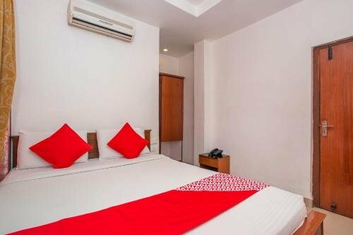 Гостиница Royal Star Hotels в Бангалоре