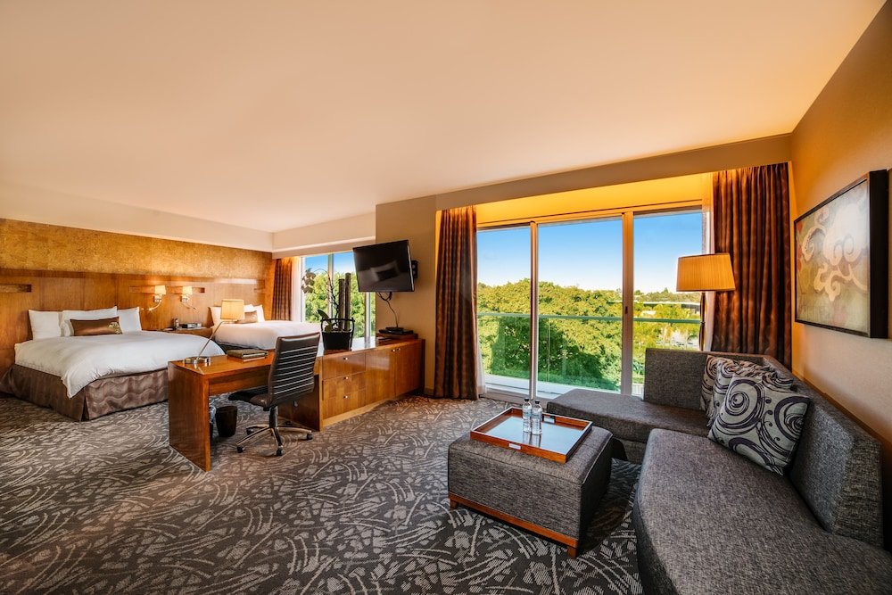 Фото Miyako Hybrid Hotel Torrance